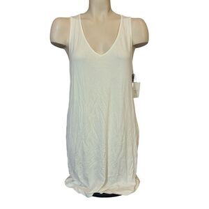Everly Grey Ivory Long‎ V-Neck Tank Size Medium